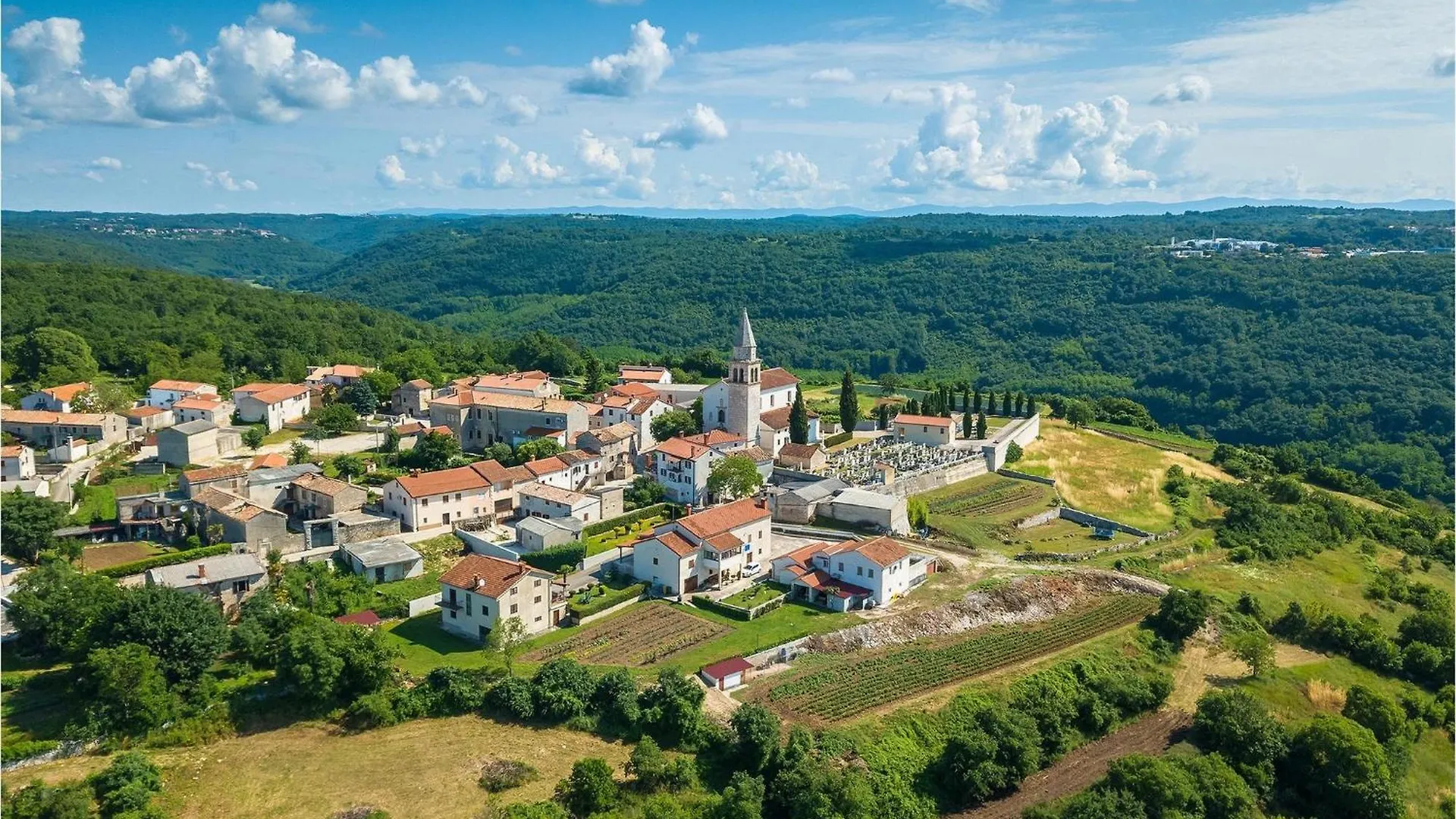 Villa Gala Kringa 0*,